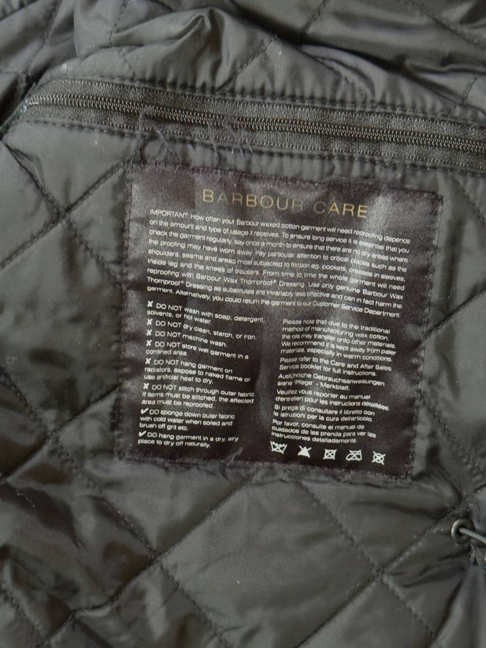 Barbour Sapper Waxed Jacket (L) Black w/quilted black lining - Picture 7 of 10